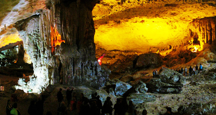 suprising-cave-halong-bay - Gadt Travel