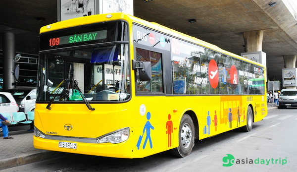 Bus is the cheapest way to city center from Ho Chi Minh airport