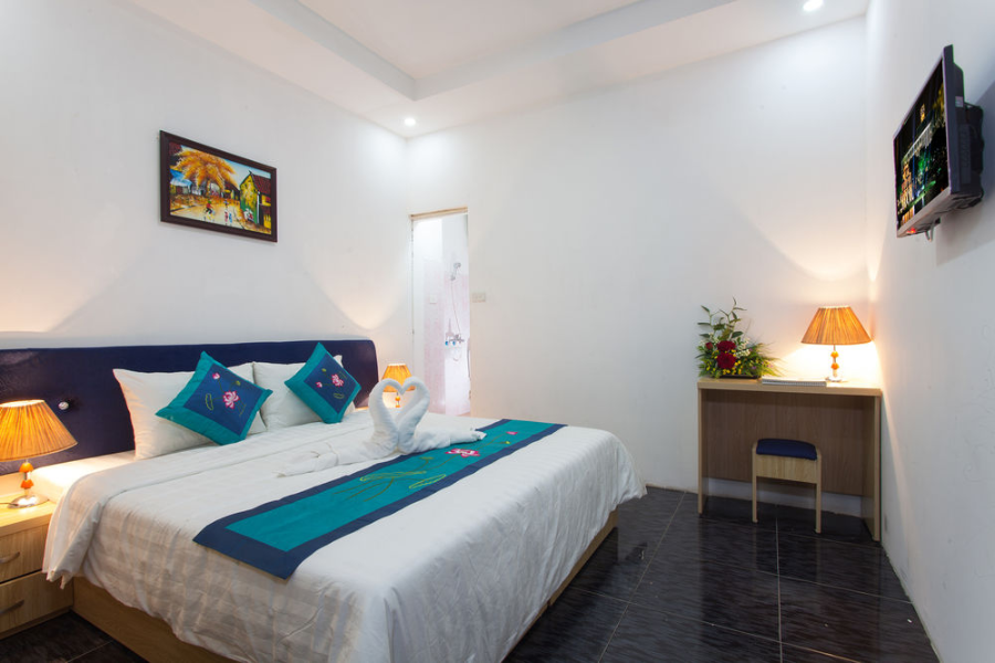 hanoilotushostel Gadt Travel