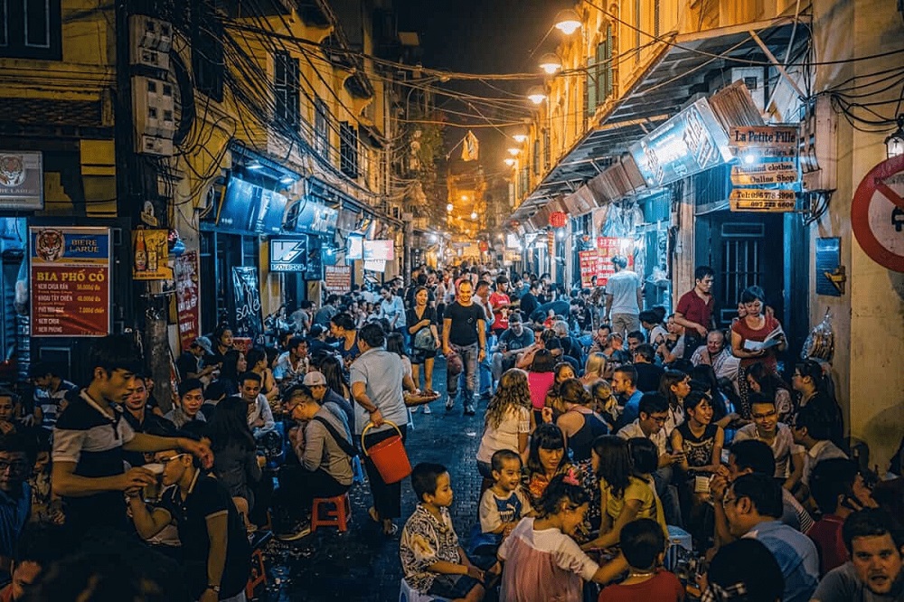 Wander through the weekend night market in Hanoi's Old Quarter