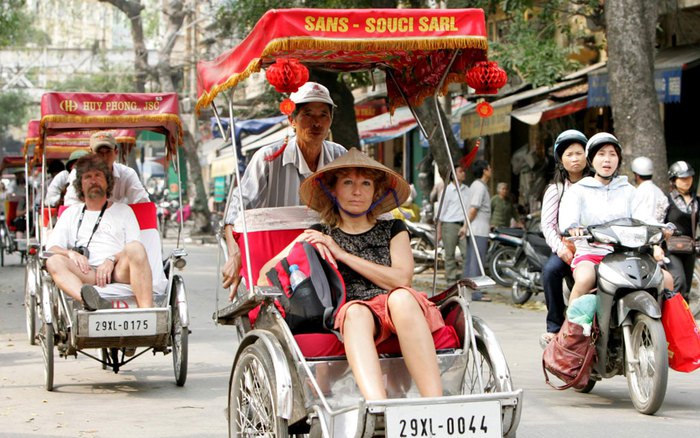 Going on a chill cyclo ride around Hanoi